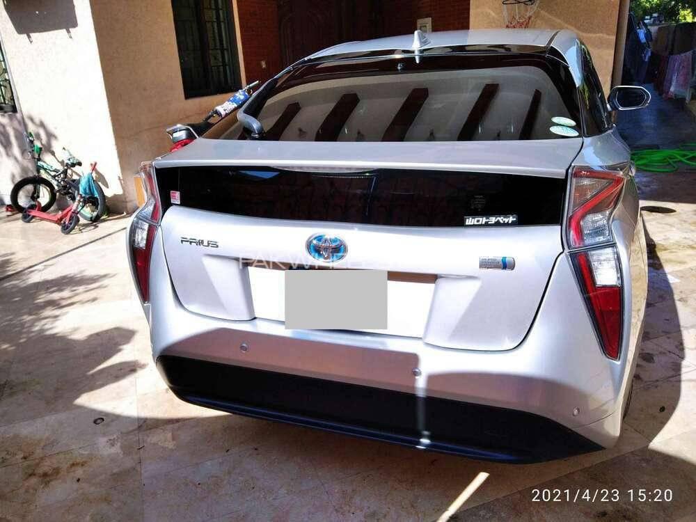 Toyota Prius 2017 for Sale in Islamabad Toyota Prius 2017 for Sale in Islamabad Image-6