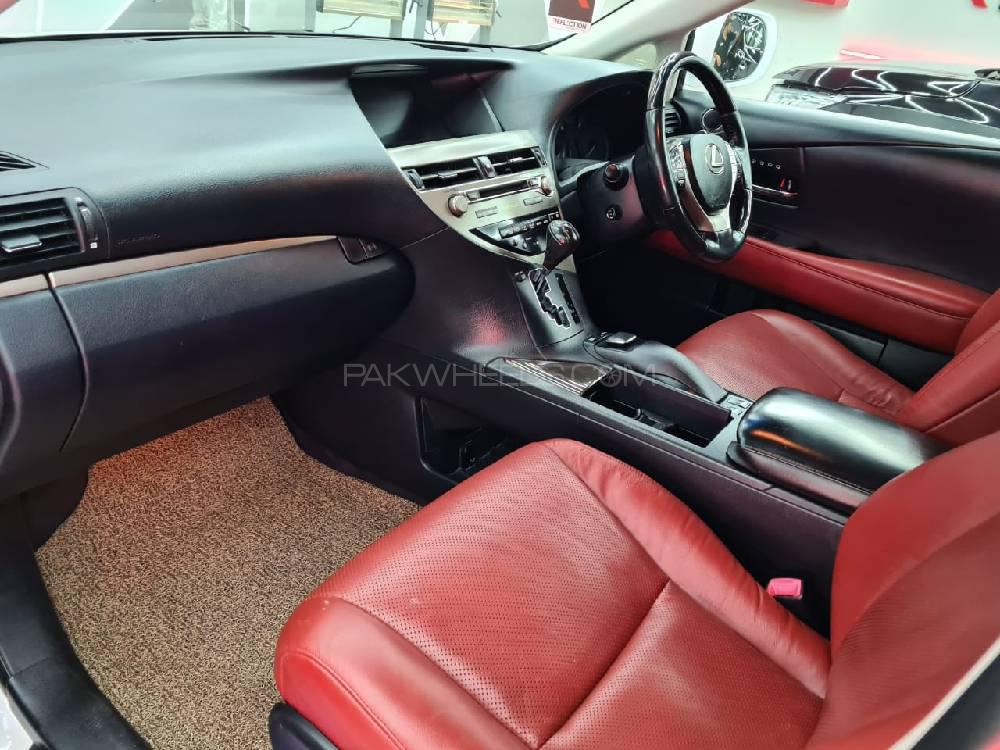 لیکزس آر ایکس سیریز 2012 for Sale in کراچی لیکزس آر ایکس سیریز 2012 for Sale in کراچی Image-9