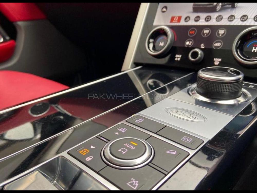 Range Rover Autobiography 2018 for Sale in Jhelum Range Rover Autobiography 2018 for Sale in Jhelum Image-9