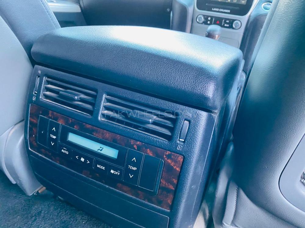 Toyota Land Cruiser 2010 for Sale in Rawalpindi Toyota Land Cruiser 2010 for Sale in Rawalpindi Image-7