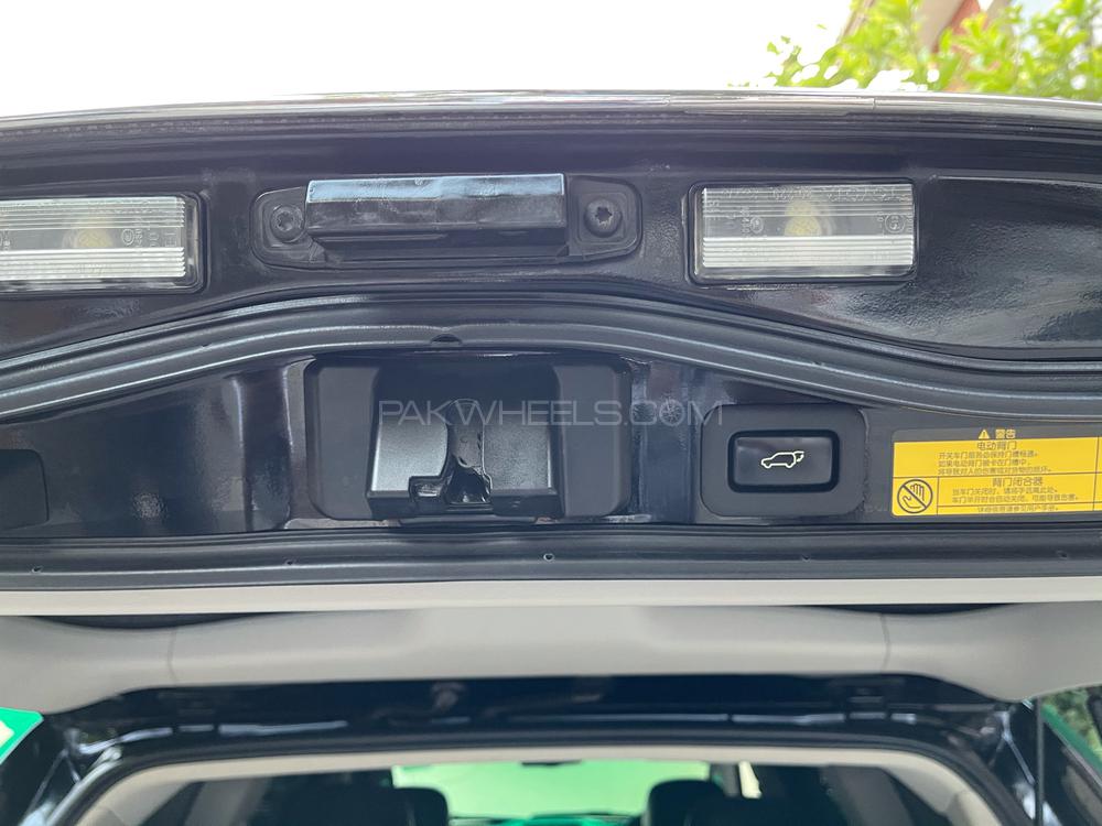 Toyota Land Cruiser 2013 for Sale in Lahore Toyota Land Cruiser 2013 for Sale in Lahore Image-7