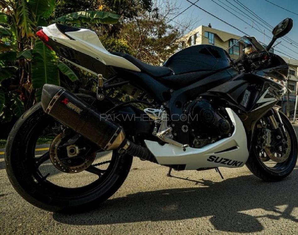 سوزوکی GSX-R600 2014 for Sale سوزوکی GSX-R600 2014 for Sale Image-4