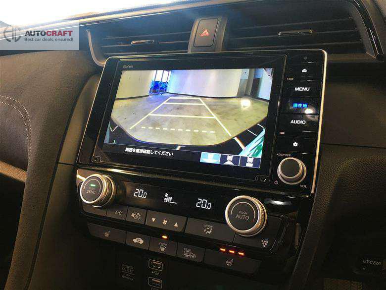 Honda Insight 2018 for Sale in Karachi Honda Insight 2018 for Sale in Karachi Image-6