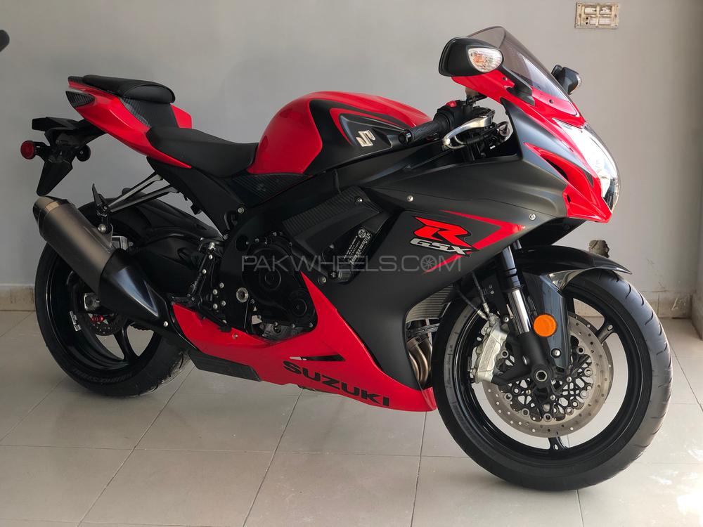 سوزوکی GSX-R600 2016 for Sale سوزوکی GSX-R600 2016 for Sale Image-3