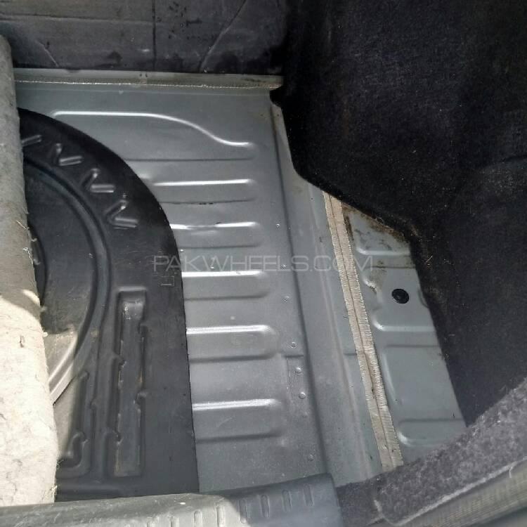 Toyota Platz 2004 for Sale in Karachi Toyota Platz 2004 for Sale in Karachi Image-7