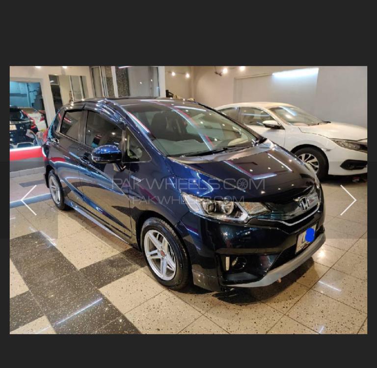 Honda Fit 2016 for Sale in Sialkot Image-1