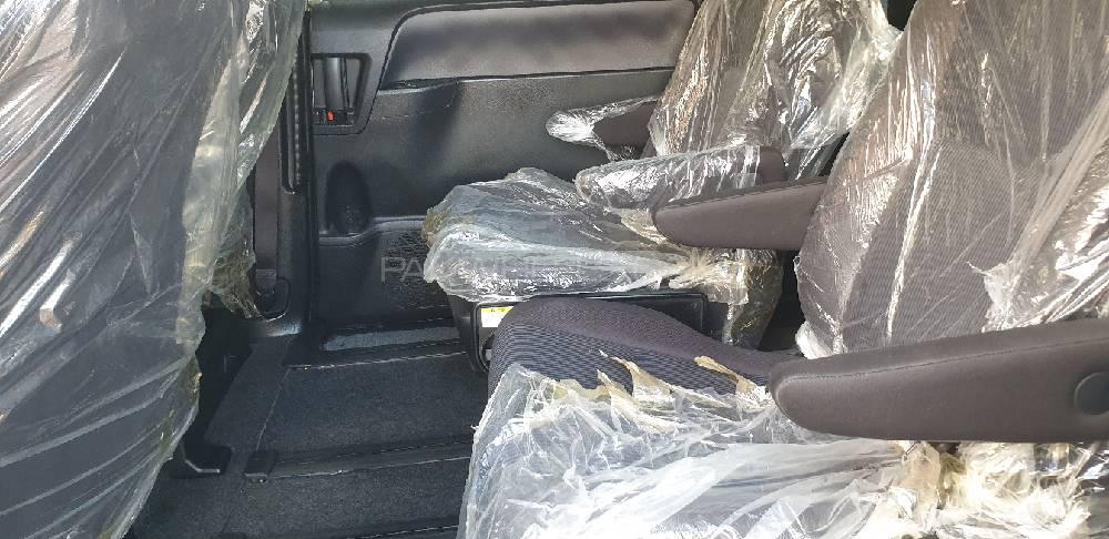 Toyota Noah 2014 for Sale in Khushab Toyota Noah 2014 for Sale in Khushab Image-12