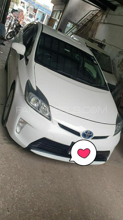 ٹویوٹا پریوس الفا 2016 for Sale in گجرانوالہ Image-1