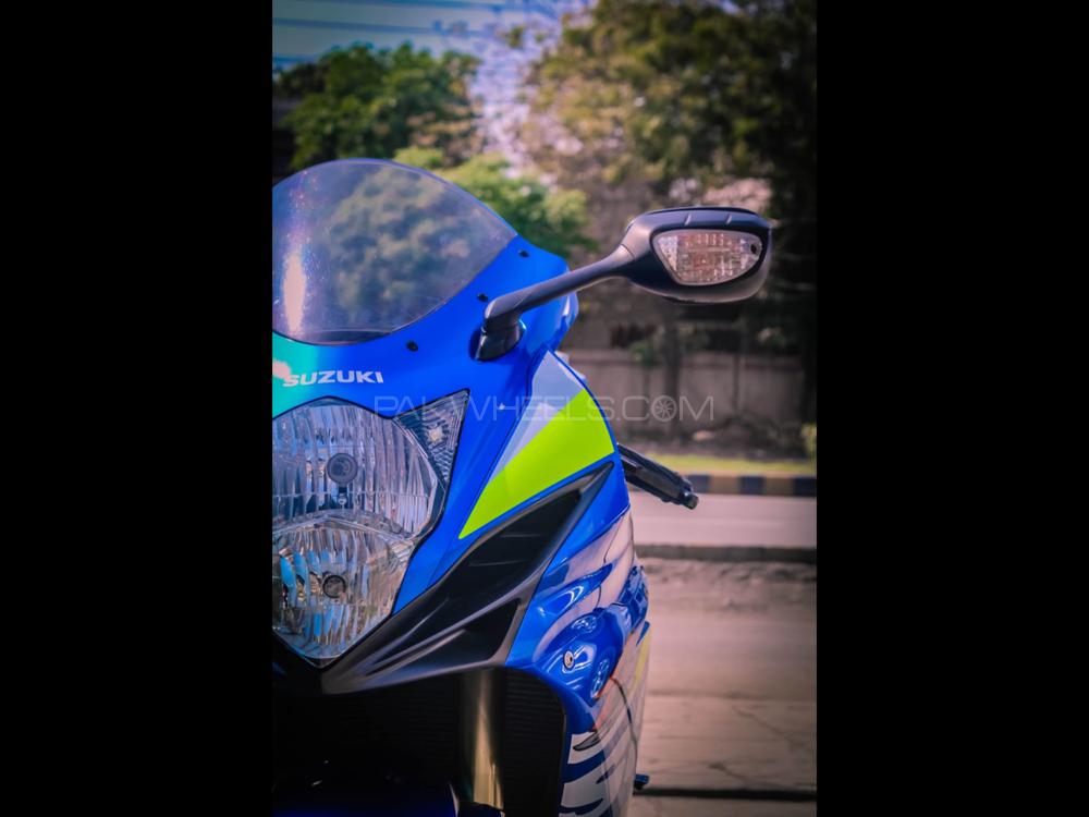 سوزوکی GSX-R600 2015 for Sale سوزوکی GSX-R600 2015 for Sale Image-5