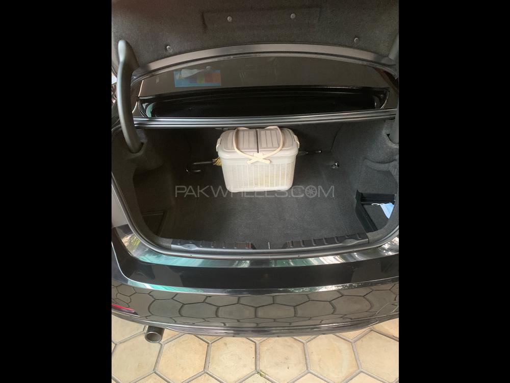 BMW 3 Series 2013 for Sale in Lahore BMW 3 Series 2013 for Sale in Lahore Image-12