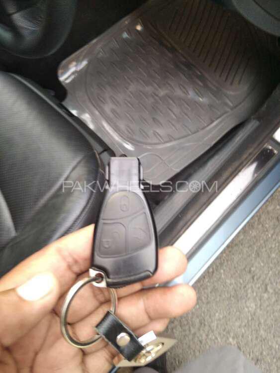 Mercedes Benz E Class 2004 for Sale in Islamabad Mercedes Benz E Class 2004 for Sale in Islamabad Image-15