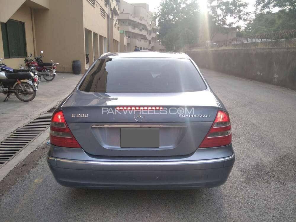 Mercedes Benz E Class 2004 for Sale in Islamabad Mercedes Benz E Class 2004 for Sale in Islamabad Image-7