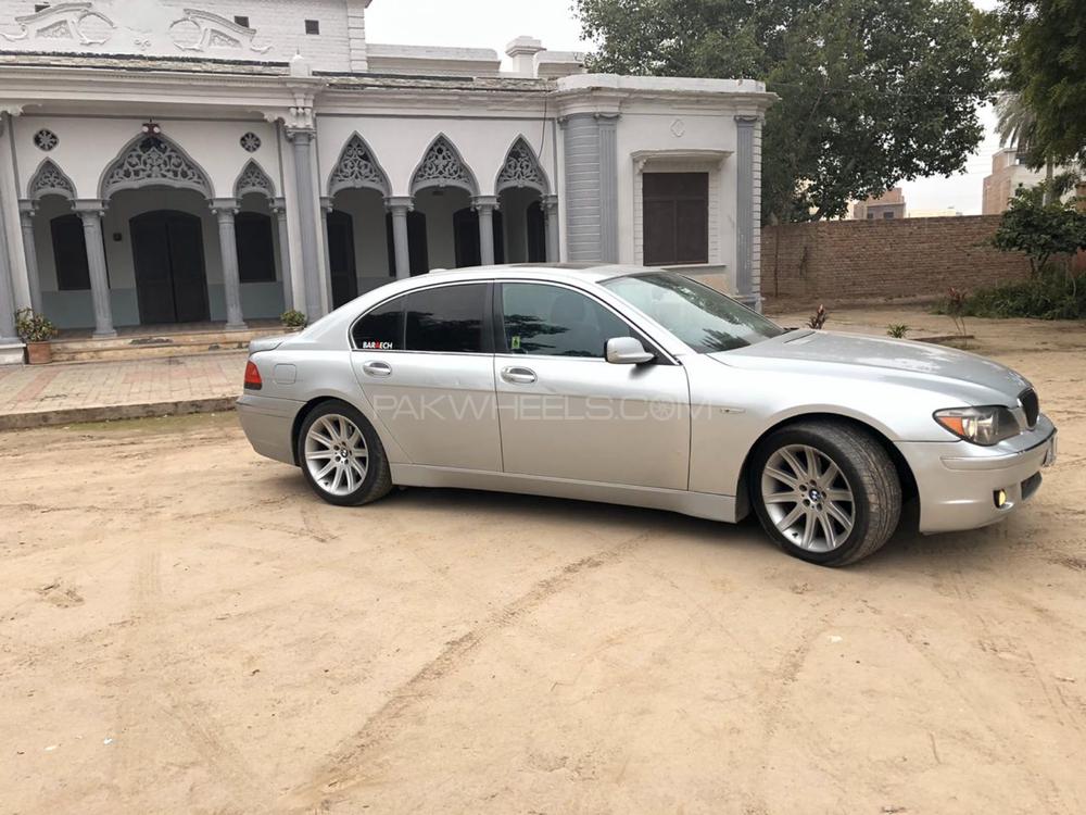بی ایم ڈبلیو 7 سیریز 2004 for Sale in شیخوپورہ بی ایم ڈبلیو 7 سیریز 2004 for Sale in شیخوپورہ Image-5