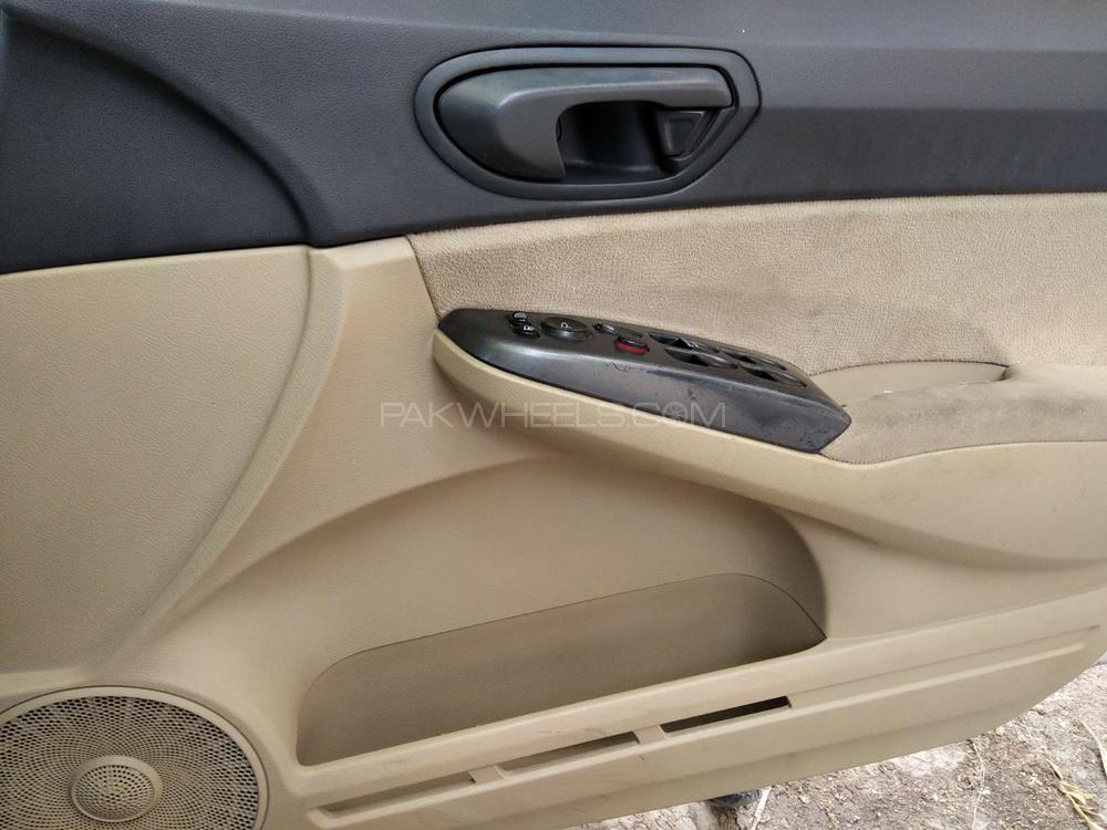 Honda Civic 2007 for Sale in Karachi Honda Civic 2007 for Sale in Karachi Image-9