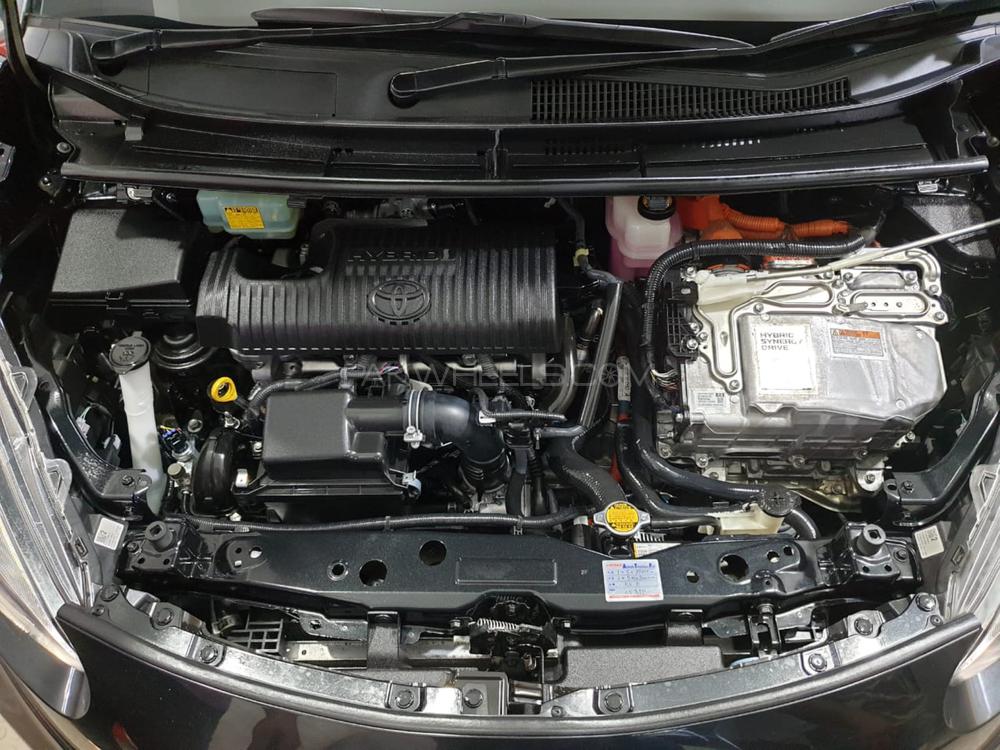Toyota Sienta 2016 for Sale in Lahore Toyota Sienta 2016 for Sale in Lahore Image-11