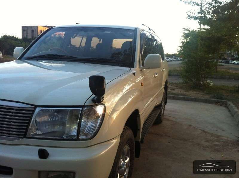 Toyota Land Cruiser 2000 for Sale in Islamabad Image-1