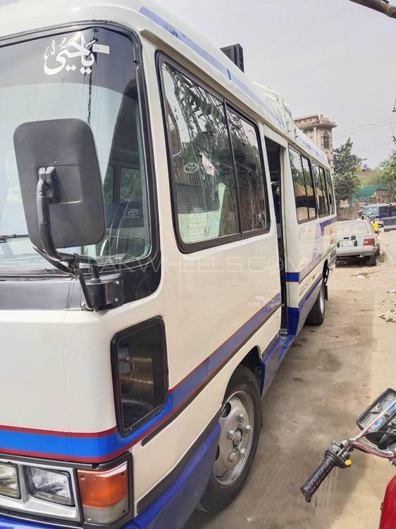 Toyota Coaster 1987 for Sale in Lahore Image-1