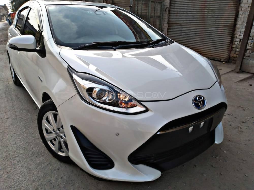 Toyota Aqua 2019 for Sale in Peshawar Image-1