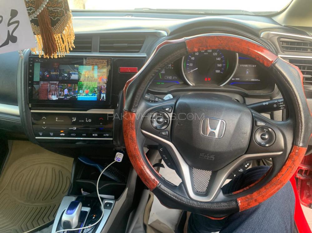 Honda Fit 2015 for Sale in Sialkot Honda Fit 2015 for Sale in Sialkot Image-7