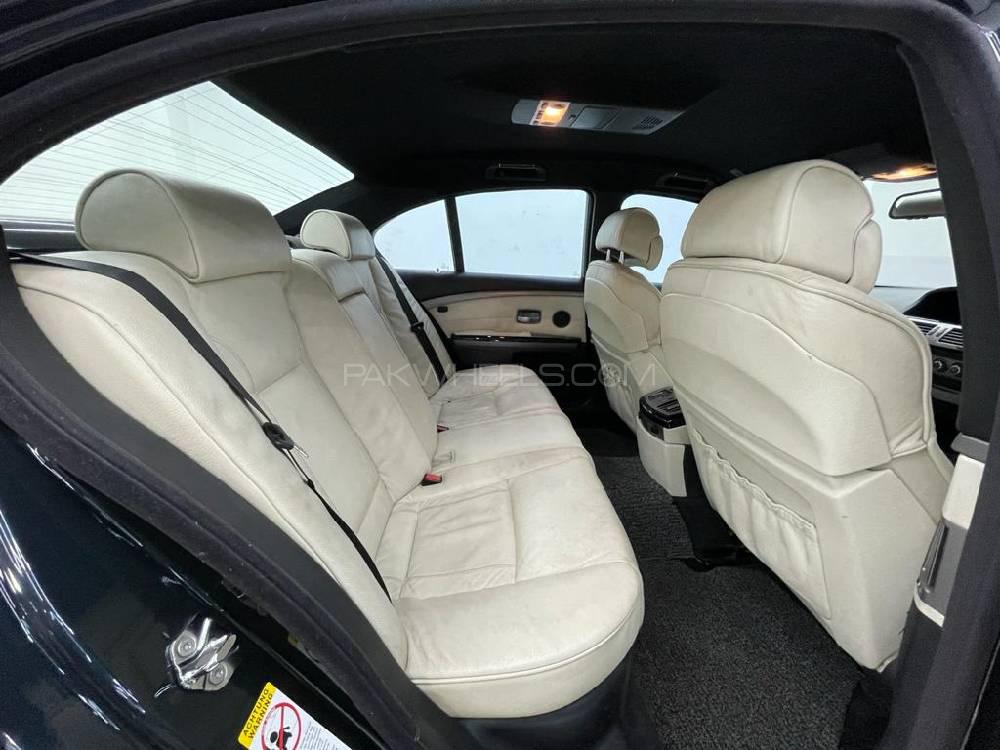 بی ایم ڈبلیو 7 سیریز 2006 for Sale in راولپنڈی بی ایم ڈبلیو 7 سیریز 2006 for Sale in راولپنڈی Image-8