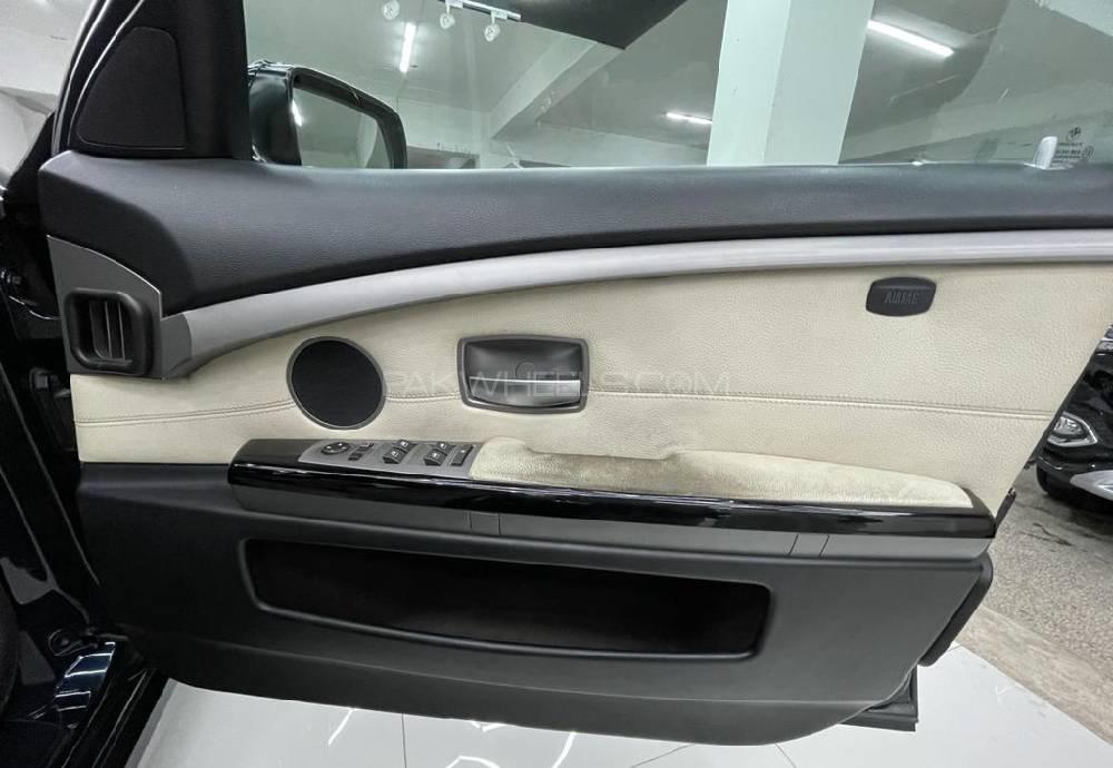 بی ایم ڈبلیو 7 سیریز 2006 for Sale in راولپنڈی بی ایم ڈبلیو 7 سیریز 2006 for Sale in راولپنڈی Image-10