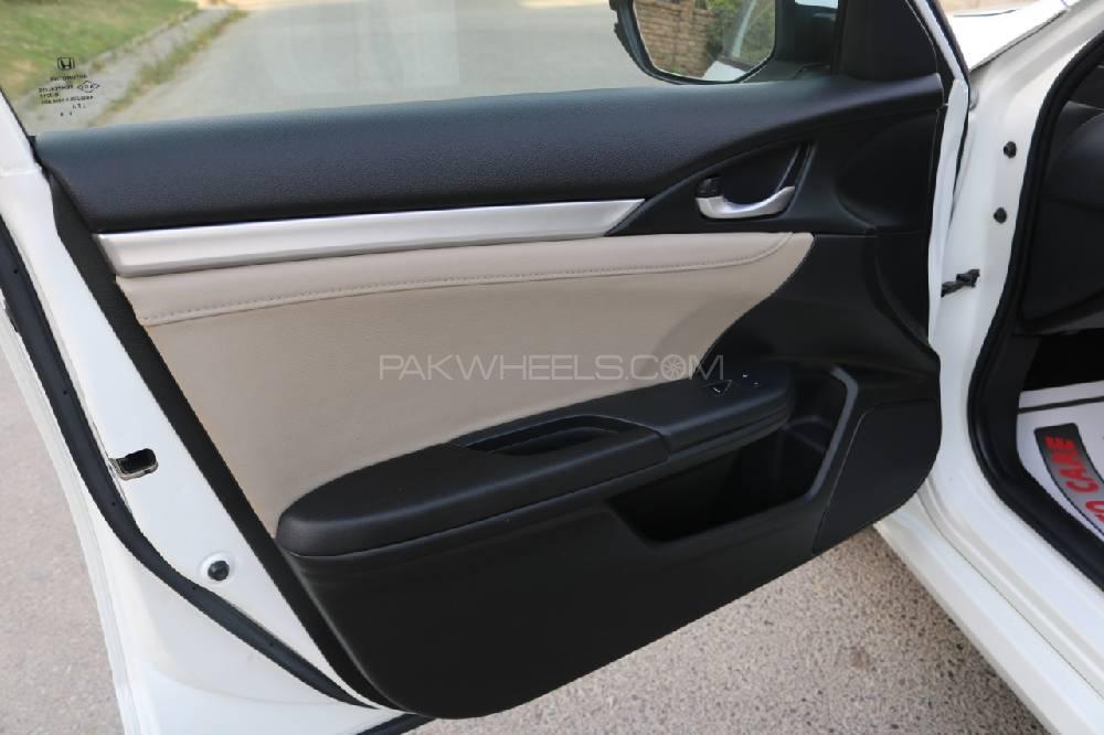 Honda Civic 2018 for Sale in Karachi Honda Civic 2018 for Sale in Karachi Image-13