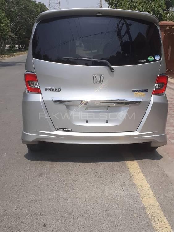 Honda Freed 2015 for Sale in Lahore Image-1