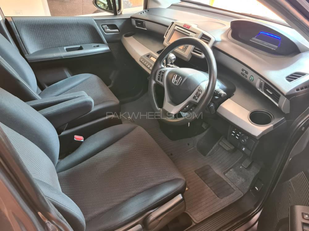 Honda Freed 2013 for Sale in Lahore Honda Freed 2013 for Sale in Lahore Image-13