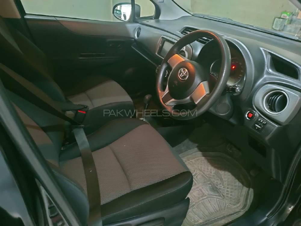Toyota Vitz 2013 for Sale in Peshawar Toyota Vitz 2013 for Sale in Peshawar Image-6