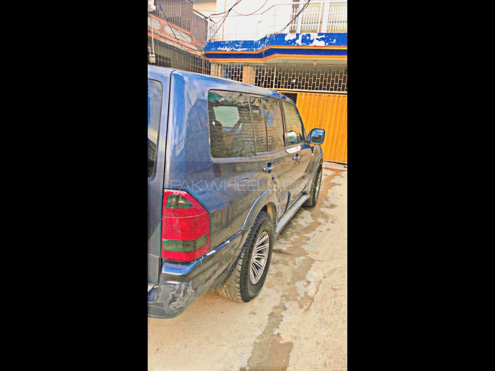 Mitsubishi Pajero 2004 for Sale in Islamabad Mitsubishi Pajero 2004 for Sale in Islamabad Image-11