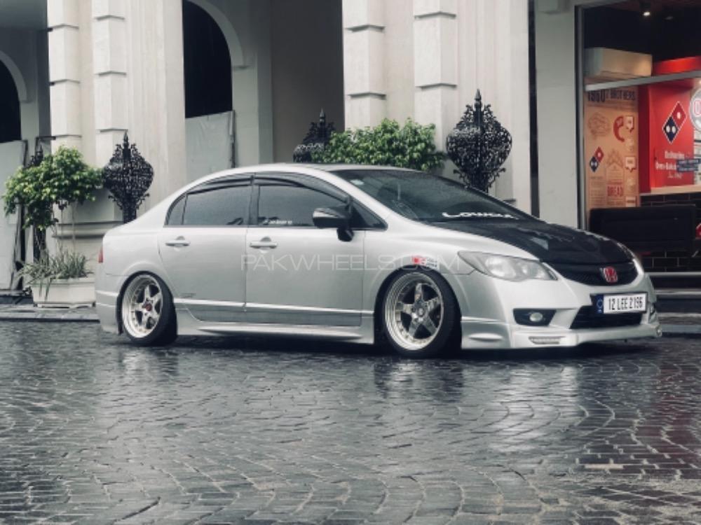 Honda Civic - 2012  Image-1