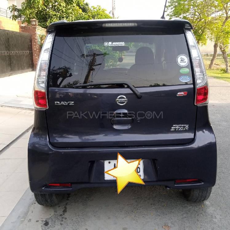 نسان ڈیز ہائی وے اسٹار 2013 for Sale in لاہور نسان ڈیز ہائی وے اسٹار 2013 for Sale in لاہور Image-5