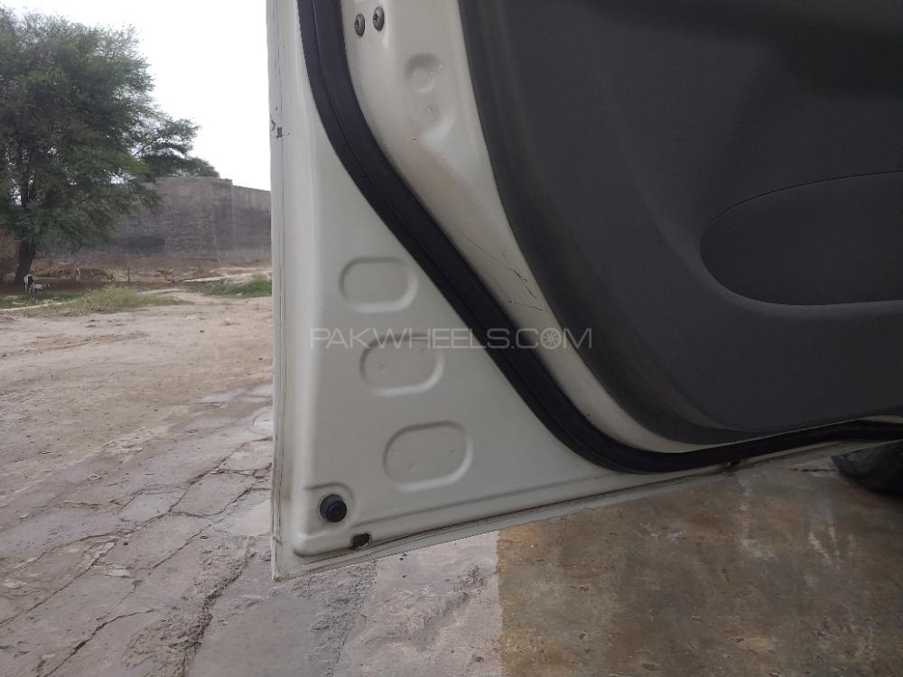 Daihatsu Move 2010 for Sale in Abdul Hakeem Image-1