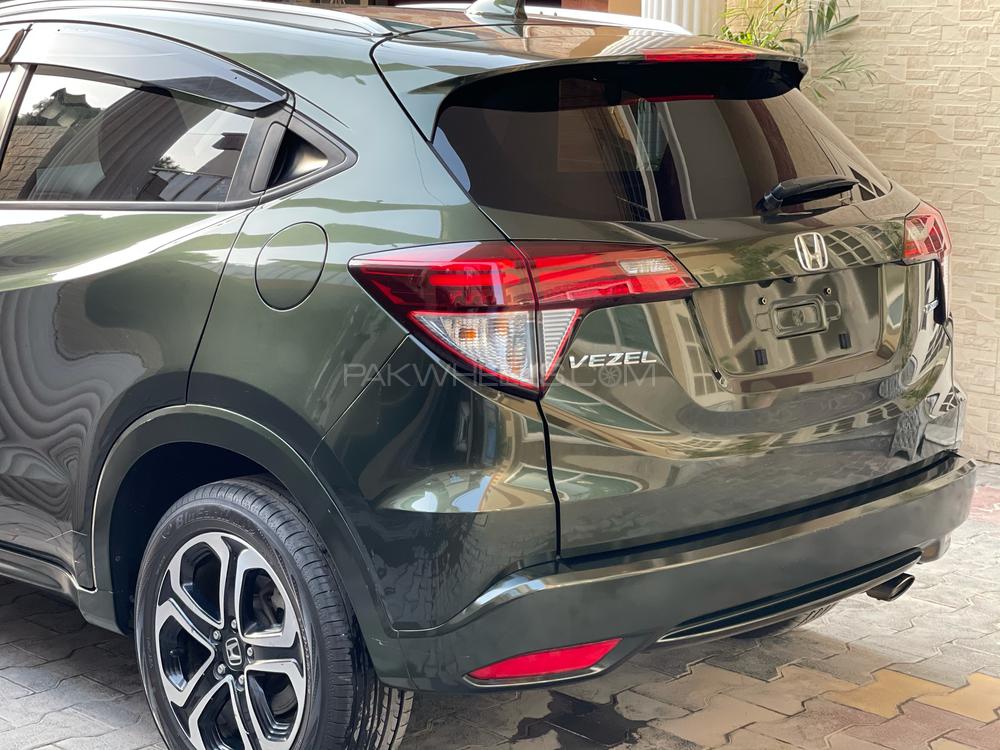Honda Vezel 2016 for Sale in Islamabad Honda Vezel 2016 for Sale in Islamabad Image-8