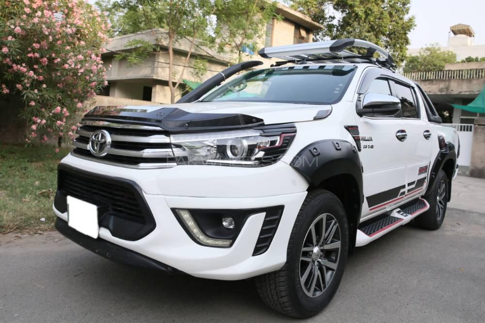 Toyota Hilux 2018 for Sale in Lahore Toyota Hilux 2018 for Sale in Lahore Image-3