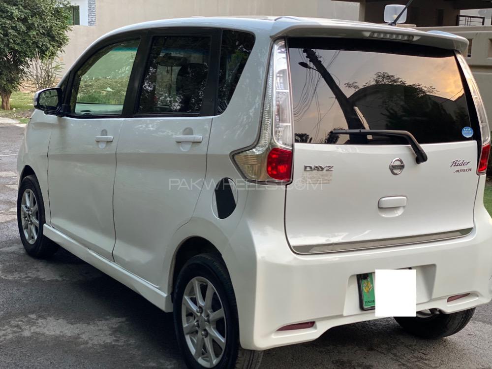 نسان ڈیز ہائی وے اسٹار 2013 for Sale in لاہور نسان ڈیز ہائی وے اسٹار 2013 for Sale in لاہور Image-10