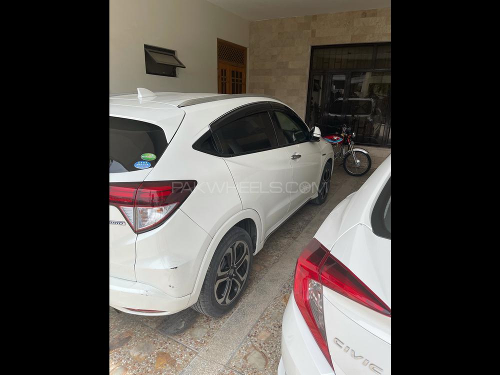 Honda Vezel 2016 for Sale in Rawalpindi Honda Vezel 2016 for Sale in Rawalpindi Image-4