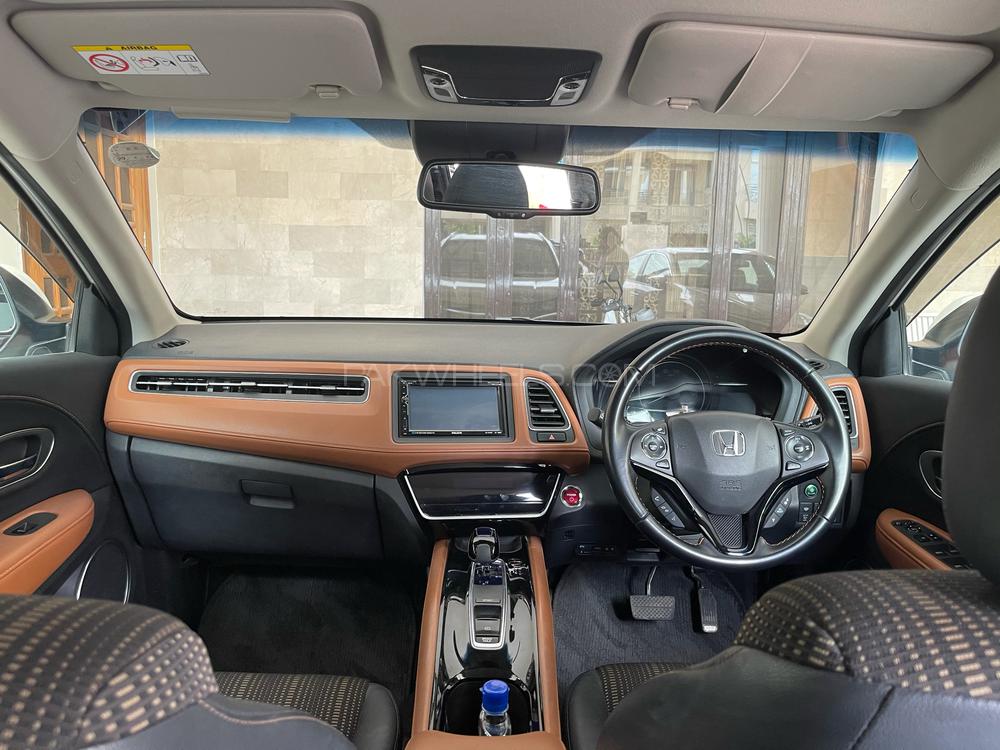 Honda Vezel 2016 for Sale in Rawalpindi Honda Vezel 2016 for Sale in Rawalpindi Image-3