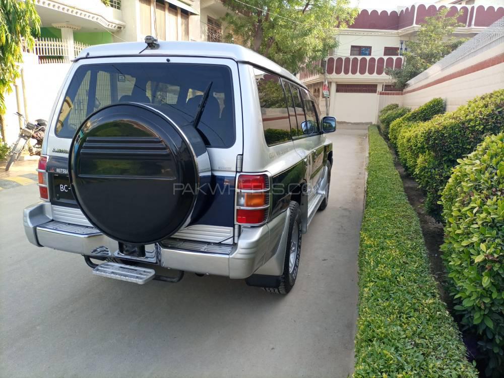 Mitsubishi Pajero 1998 for Sale in Karachi Mitsubishi Pajero 1998 for Sale in Karachi Image-4