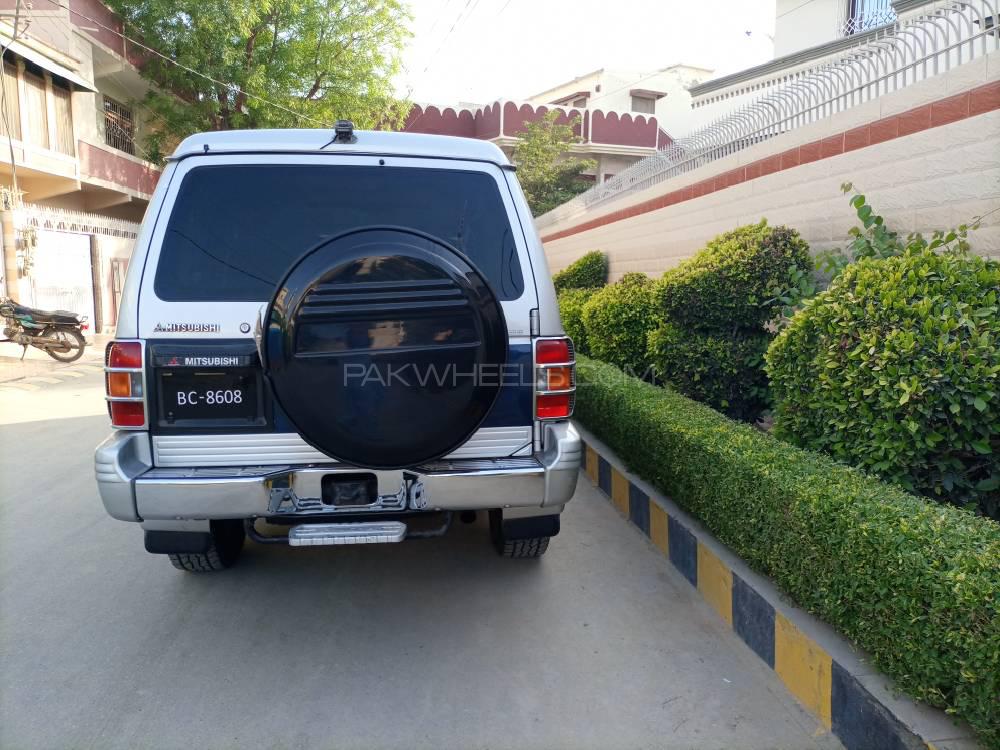 Mitsubishi Pajero 1998 for Sale in Karachi Mitsubishi Pajero 1998 for Sale in Karachi Image-10
