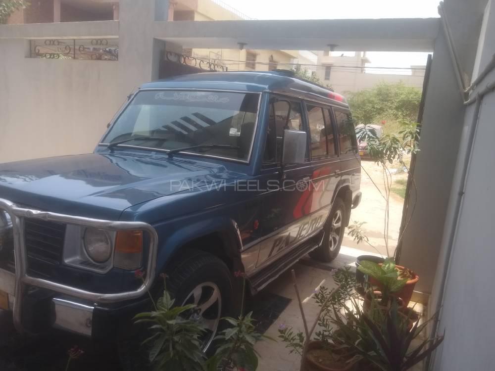 Mitsubishi Pajero 1990 for Sale in Karachi Image-1
