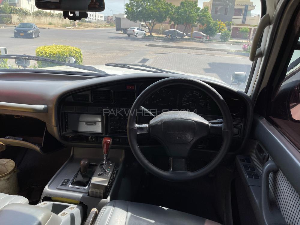 ٹویوٹا لینڈ کروزر 1993 for Sale in کراچی ٹویوٹا لینڈ کروزر 1993 for Sale in کراچی Image-3
