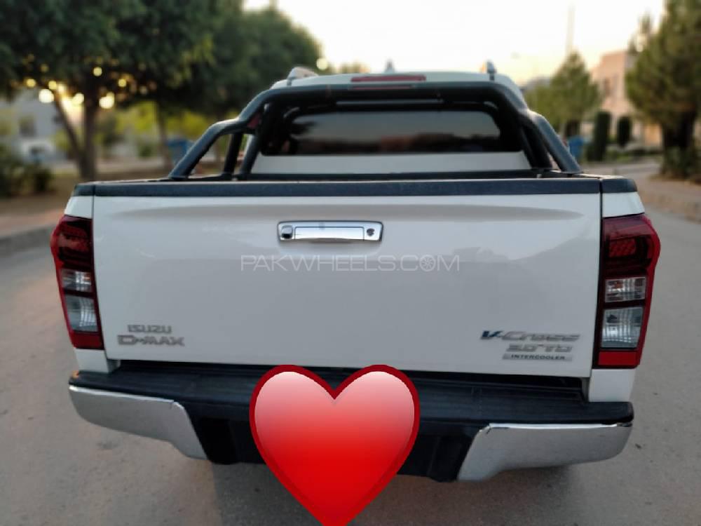 Isuzu D-Max 2019 for Sale in Islamabad Isuzu D-Max 2019 for Sale in Islamabad Image-10