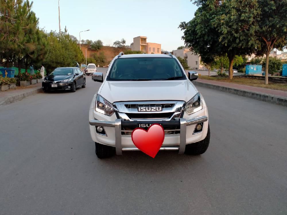 Isuzu D-Max 2019 for Sale in Islamabad Image-1