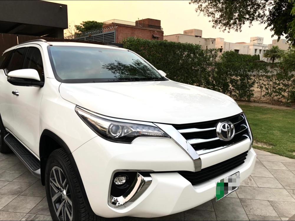 ٹویوٹا فورچیونر 2020 for Sale in لاہور ٹویوٹا فورچیونر 2020 for Sale in لاہور Image-2