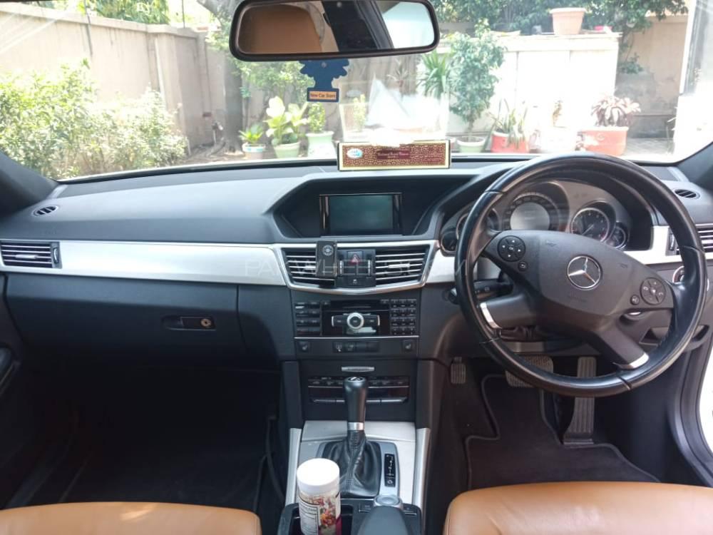 Mercedes Benz E Class 2010 for Sale in Lahore Mercedes Benz E Class 2010 for Sale in Lahore Image-9