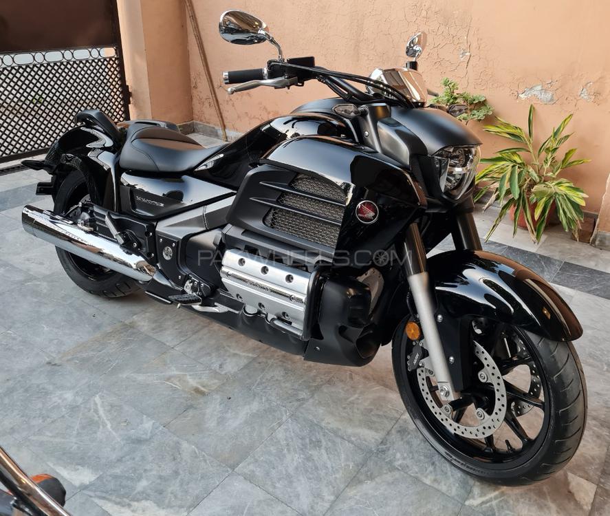 Used Honda Gold Wing 2014 Bike for sale in Islamabad - 325046 | PakWheels