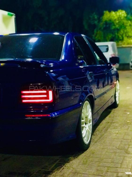 BMW M Series - 1992  Image-1