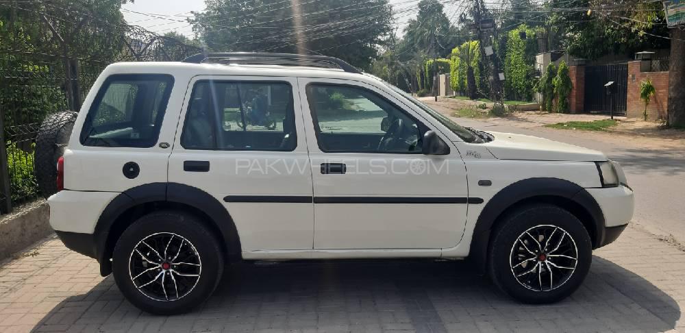 Land Rover Freelander 2007 for Sale in Lahore Image-1