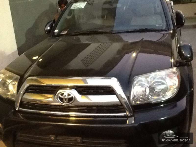 Toyota Surf 2007 for Sale in Karachi Image-1